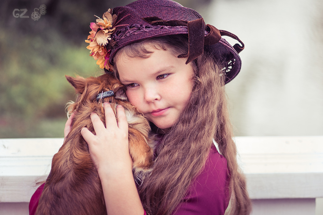 Girl-with-hat-and-dog-Zabruskova-photographer